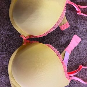 Victoria Secret Push Up Bra